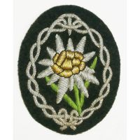 WW2 German Insignia 24